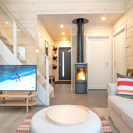 Levi Base Camp - South Side Incl Sauna, Wifi, Gondola Slope 1,4 Km * ليفي