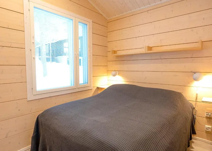 Base Camp - South Side Daire Levi